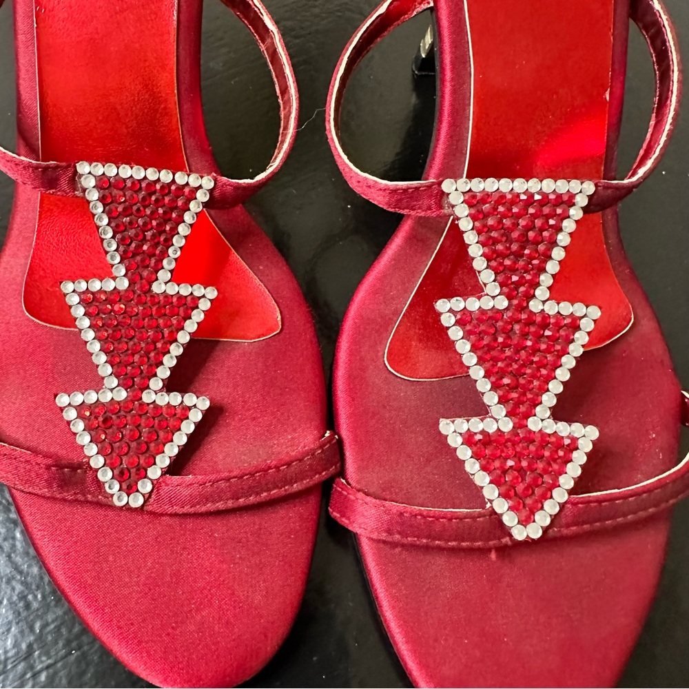 Vintage Bentley Chic Red Embellished Heels - Picture 10 of 16